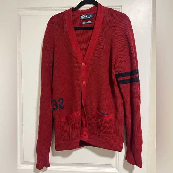 Pre-loved authentic Polo by Ralph Lauren men’s cardigan.